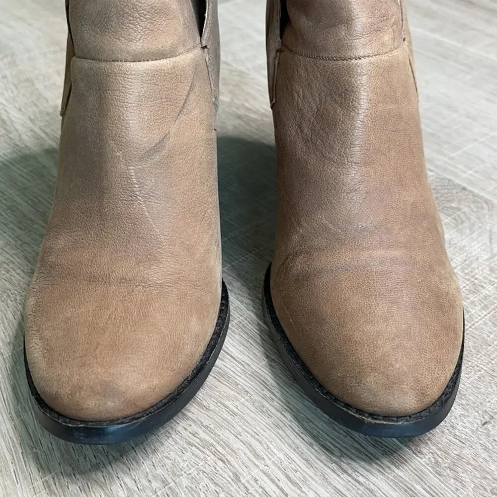 VINCE CAMUTO Ristin Brown Leather Ankle Bootie